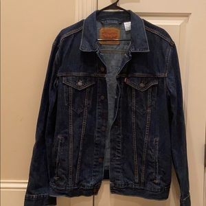 Levi’s Dark Wash Denim Trucker Jacket